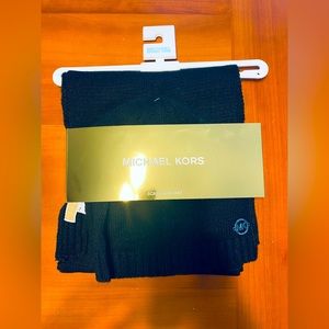 NWT Michael Kors 2 pc set - hat and scarf. With gold plated logo